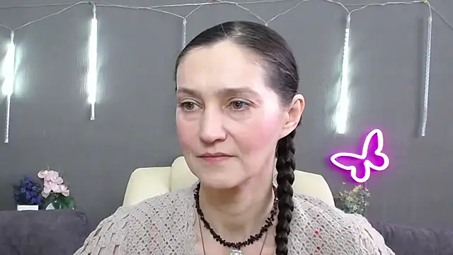 TayaFinch online show from March 11, 1:14 pm