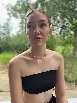 MilaMoone online show from July 16, 12:10 pm