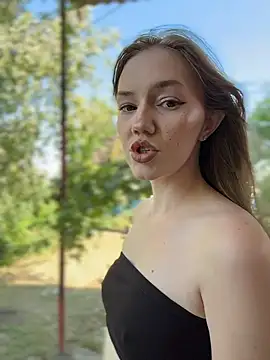 MilaMoone online show from July 30, 11:11 am