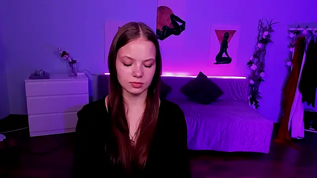 BetsyKiss online show from June 18, 5:07 pm