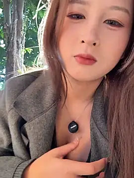 yuki june online show from February 1, 8:46 am