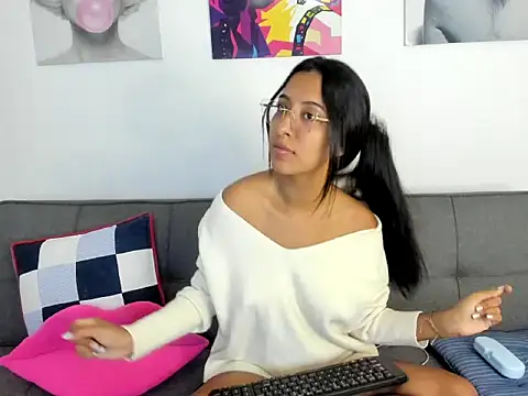 Valerygomez02 online show from March 18, 6:46 pm