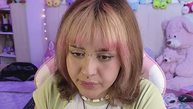 NekoWaifu online show from April 30, 5:40 pm
