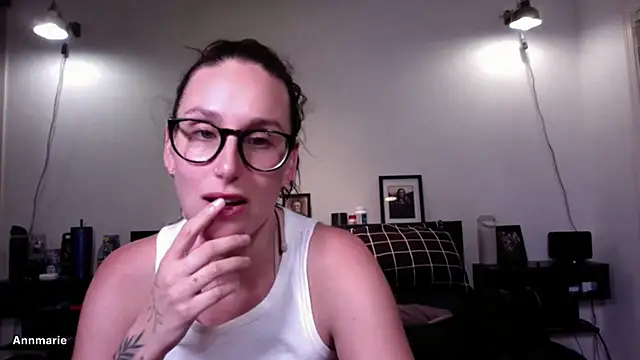 annmarieferrara online show from March 13, 2:46 am