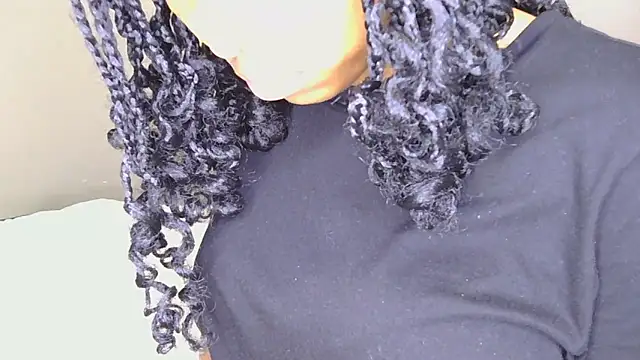 Serafynn online show from November 29, 2:32 pm