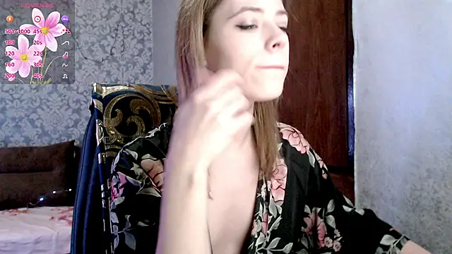 Kate  Loves online show from February 9, 8:33 pm