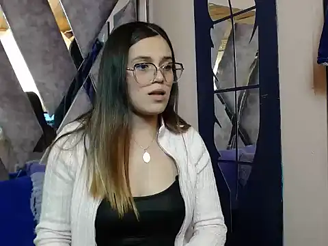 Snapshot of CRISTALHERRANZ chatting on September 27, 1:35 am CRISTALHERRANZ online show from September 27, 1:35 am