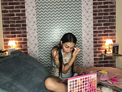 Snapshot of KaMila_M00N chatting on October 8, 3:05 pm KaMila M00N online show from October 8, 3:05 pm