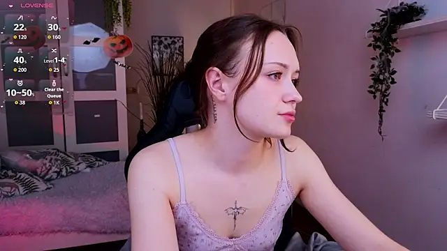 selin selin online show from October 28, 5:13 am