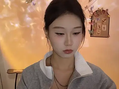 Snapshot of 1X-snake chatting on September 23, 12:03 pm 1X-snake online show from September 23, 12:03 pm
