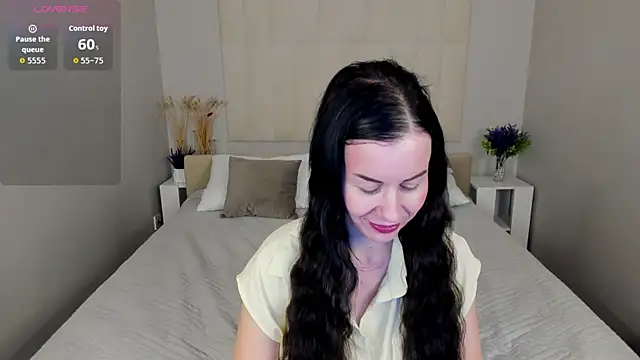 Snapshot of Stella_Leon chatting on October 18, 1:19 am Stella Leon online show from October 18, 1:19 am