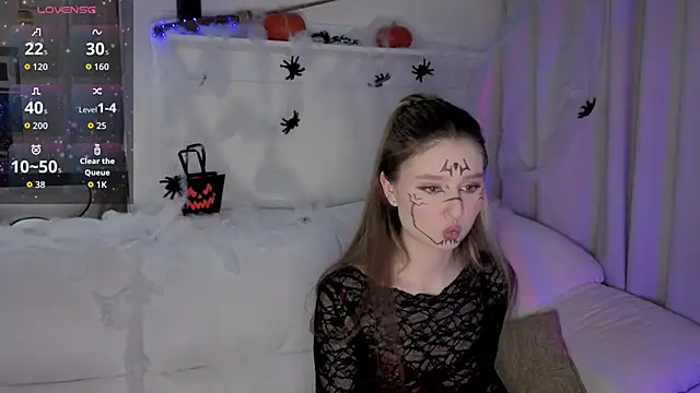  Lua   online show from October 28, 7:08 pm