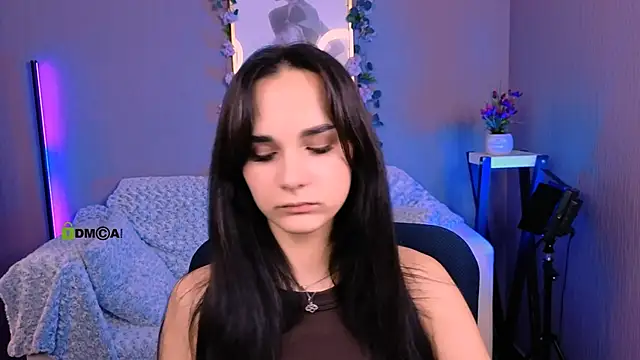 Snapshot of ariana_ross7 chatting on October 18, 7:04 pm ariana ross7 online show from October 18, 7:04 pm