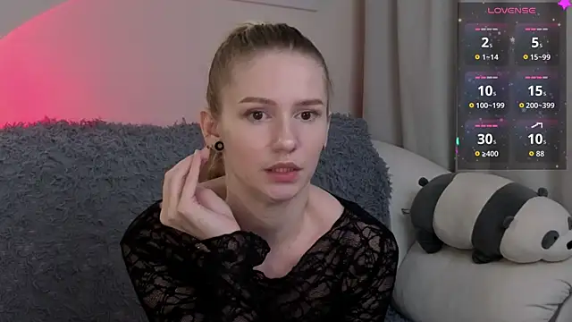 Ange Lus online show from November 20, 4:30 pm