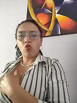 Snapshot of MILA__06 chatting on October 1, 6:35 pm MILA 06 online show from October 1, 6:35 pm