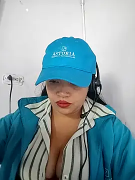 Snapshot of MILA__06 chatting on October 20, 12:52 pm MILA 06 online show from October 20, 12:52 pm