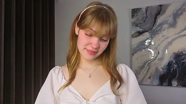 pienaple online show from November 27, 4:15 am