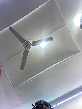 Daavikolovivi online show from November 18, 9:16 pm