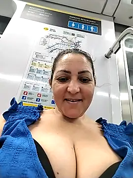 Lunita86 online show from January 13, 1:22 am