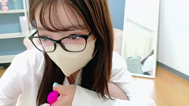 Snapshot of Mirai_H_ch chatting on September 21, 8:57 am Mirai H ch online show from September 21, 8:57 am