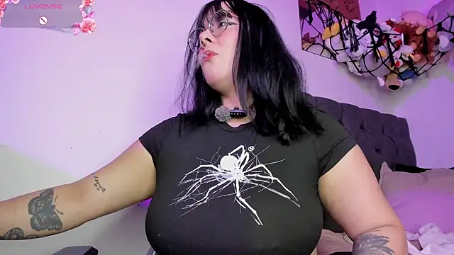 Lilithh Kuro online show from May 1, 12:47 am