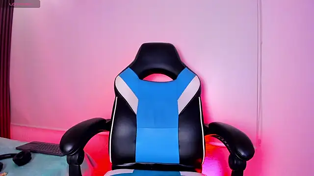 Scarleett Moon online show from November 18, 4:13 am