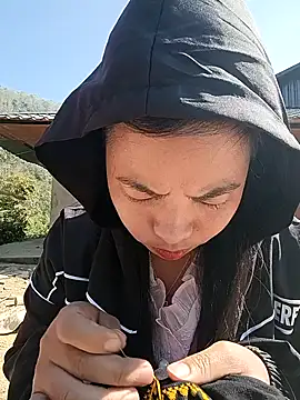 tulipsexy online show from December 1, 6:06 am