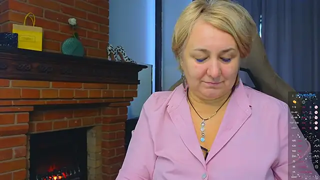 Snapshot of Marta_Wils chatting on September 30, 6:52 am Marta Wils online show from September 30, 6:52 am