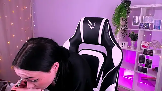 MollyKissy online show from October 26, 10:22 am