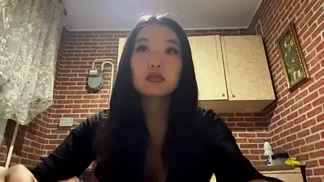 EmmaLeexth online show from November 18, 3:13 pm