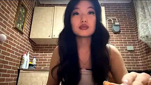 EmmaLeexth online show from December 21, 4:11 pm