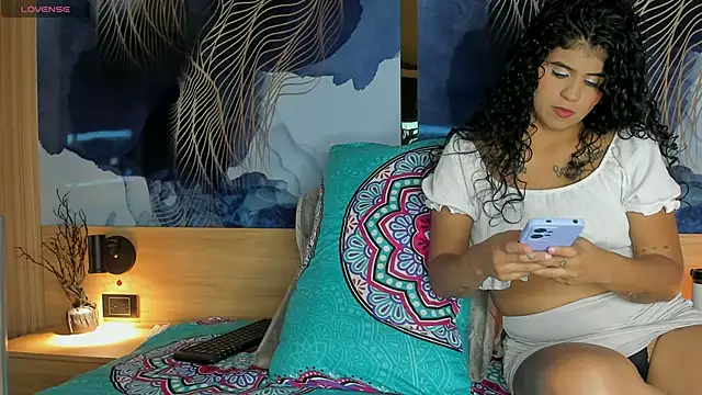 Snapshot of Anabacker01 chatting on October 2, 3:11 am Anabacker01 online show from October 2, 3:11 am