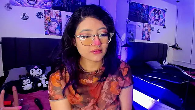 SabrinaV  online show from July 25, 11:39 am