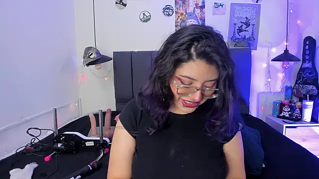 SabrinaV  online show from June 9, 11:31 am