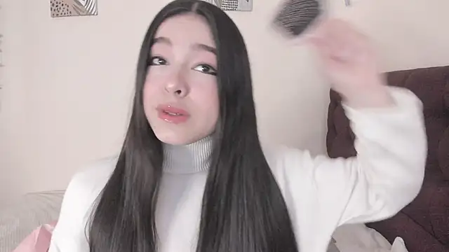 Dulcee 1 online show from December 1, 11:25 am