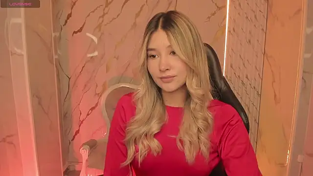 Snapshot of Emma1_b_ chatting on September 21, 1:10 pm Emma1 b online show from September 21, 1:10 pm