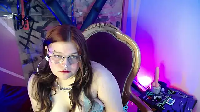 Miilaa    online show from October 15, 7:27 pm