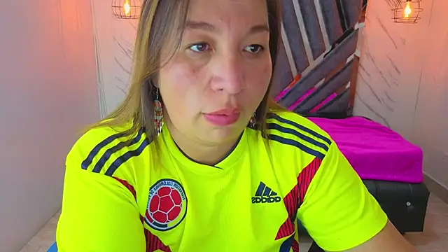 MaylinRosse  online show from June 23, 6:39 pm