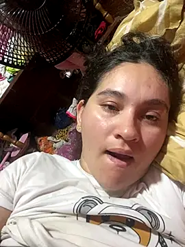 lunasexyhot18 online show from December 18, 8:02 pm