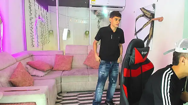 Houseofwarrios online show from November 21, 5:31 am