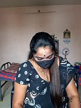 queendivya online show from June 18, 6:15 am