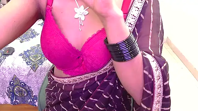 Lovelyy-couple online show from February 9, 5:04 pm