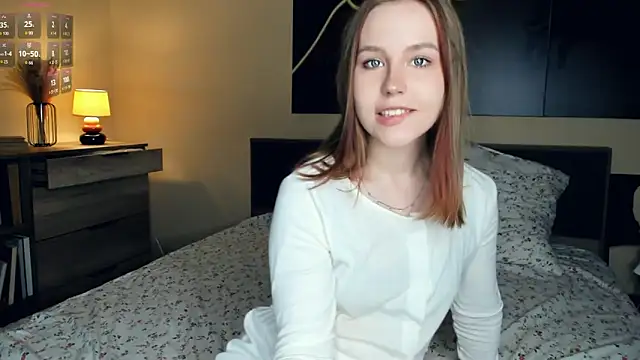 Snapshot of MaliaBourraine chatting on October 8, 7:13 am MaliaBourraine online show from October 8, 7:13 am