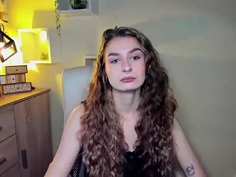 NinaBlond1 online show from December 1, 6:28 am