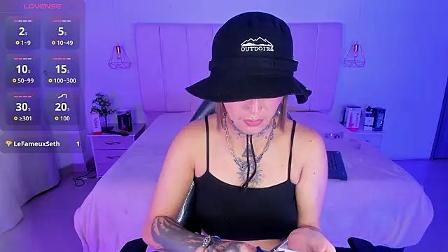 Gyal 8  online show from March 13, 4:36 am