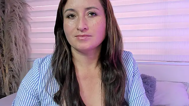 angela fiory online show from June 14, 2:50 pm