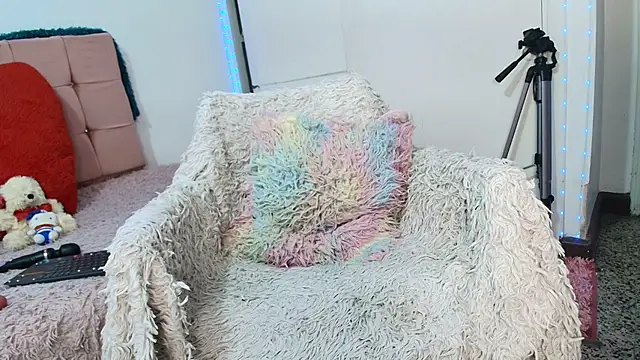 cat nasty online show from July 10, 10:10 pm