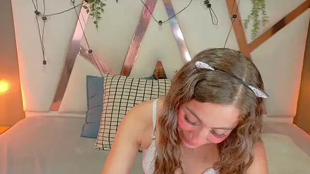 MyApril   online show from July 28, 4:39 pm