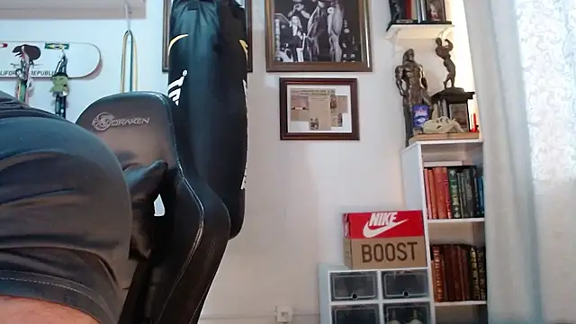 henryhadesflirt online show from December 21, 6:01 pm