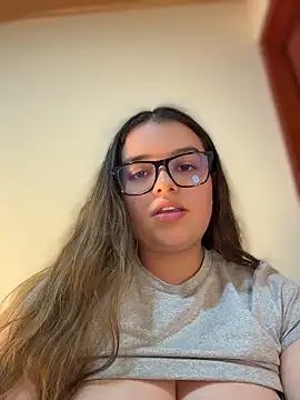 Aphrill online show from April 30, 9:41 pm